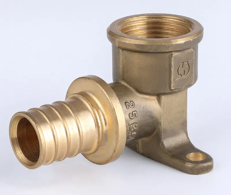 АКС. Уголок c креплением 16*1/2 F "VER-PRO" (140/5шт)