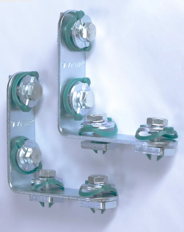 Уголок 90° с гайками для монтаж. профиля ViEiR (60/2шт)